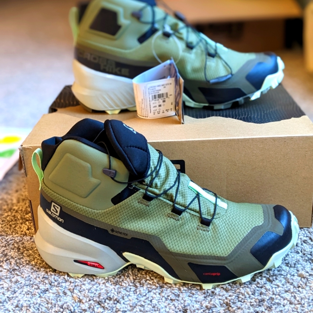 Salomon cross hike mid GTX women size 9 us